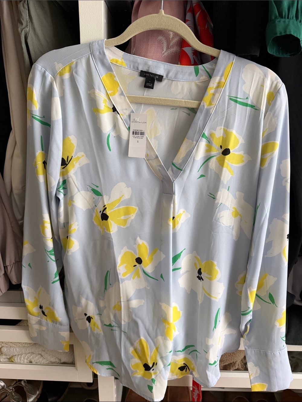 Ann Taylor Light Blue Floral V-Neck Blouse with Yellow & White Flowers